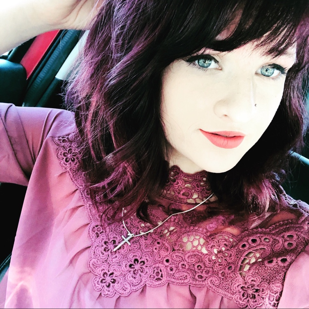 Meet your Posher, Juliette